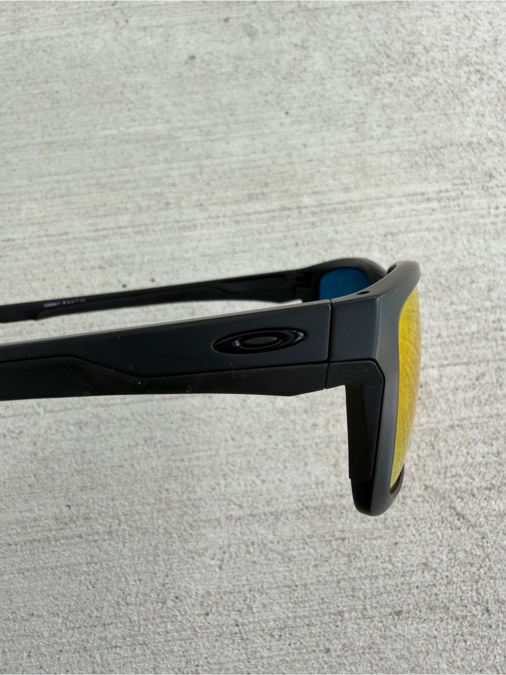 Oakley Mainlink OO9264-07 Matte Black Ruby Iridium Polarized 57-17 w/ Case - Picture 6 of 12